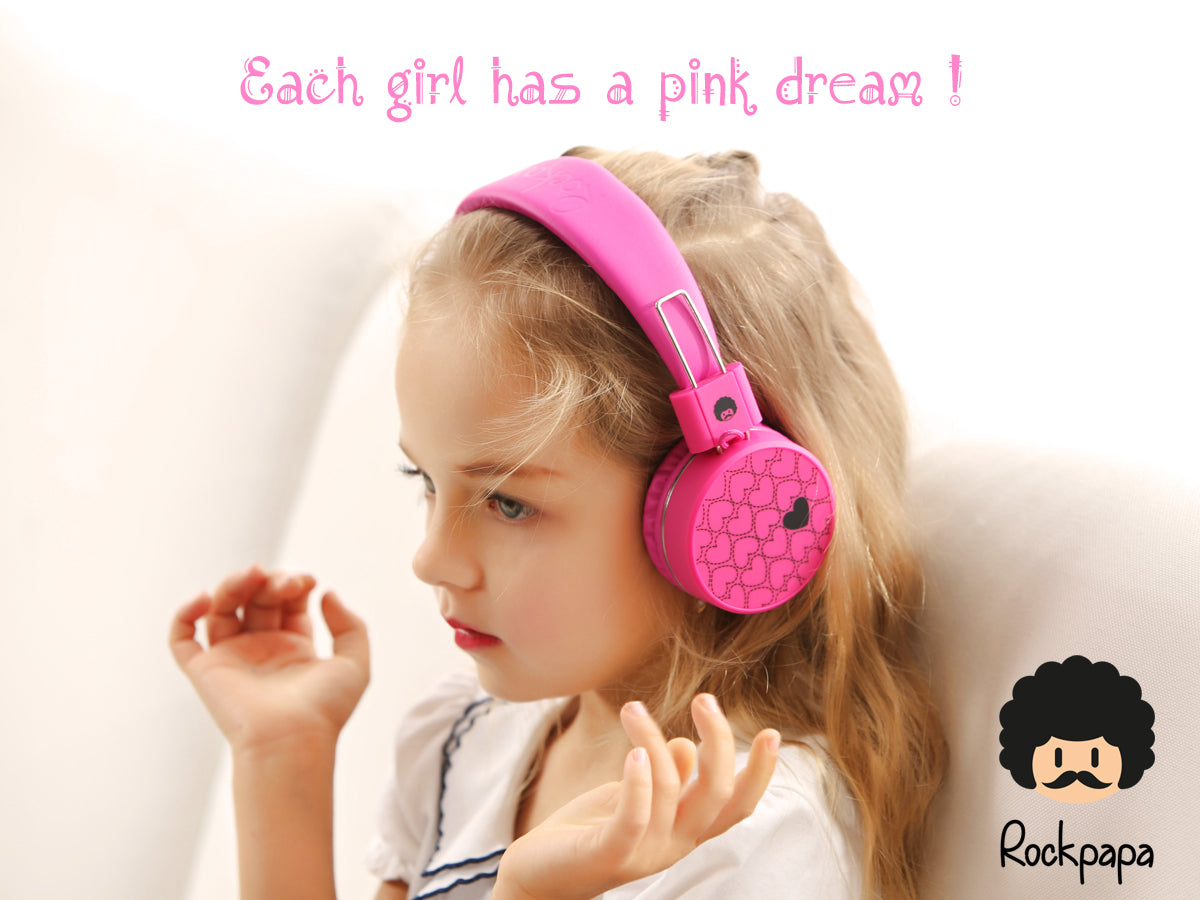 Each girl has a pink dream！